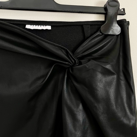 Topshop Leather Look Side Twist Mini Skirt In Black Size 8 EUC - Picture 8 of 11